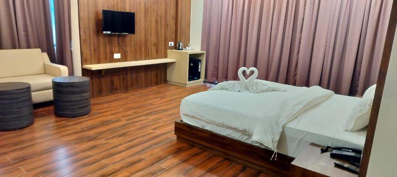 Sb International Hotel & Banquet Dhanbād 외부 사진